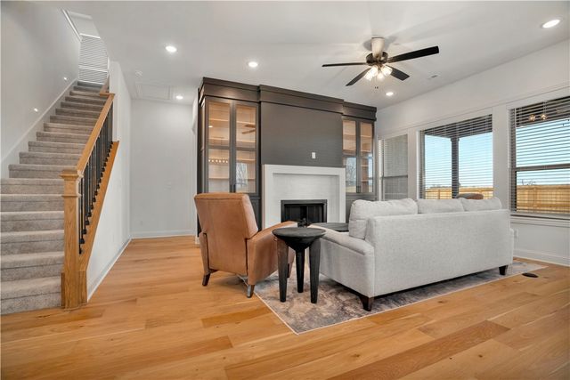 8801 Starry Night Drive, Bentonville, AR 72713