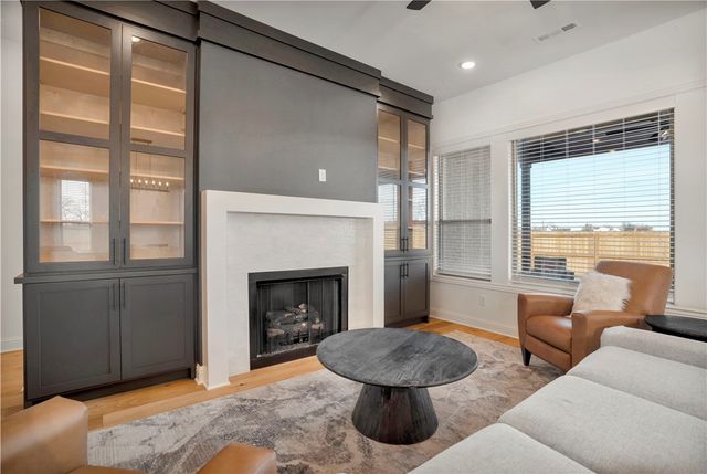 8801 Starry Night Drive, Bentonville, AR 72713