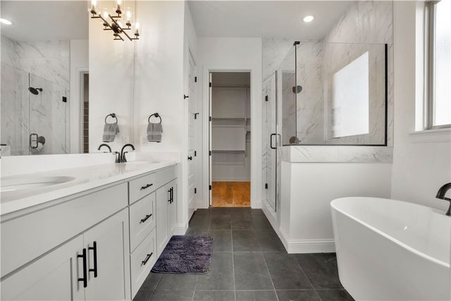 8801 Starry Night Drive, Bentonville, AR 72713