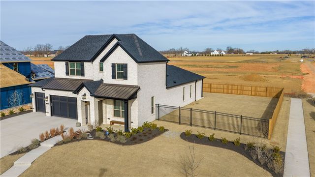 8801 Starry Night Drive, Bentonville, AR 72713