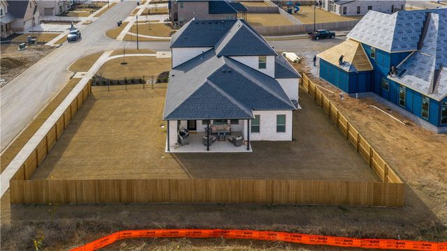 8801 Starry Night Drive, Bentonville, AR 72713