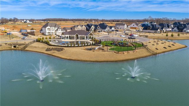 8801 Starry Night Drive, Bentonville, AR 72713