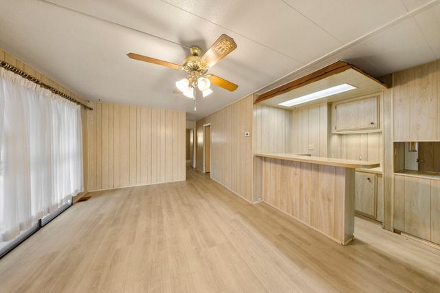 2129 Viking Ln, Modesto, CA 95350