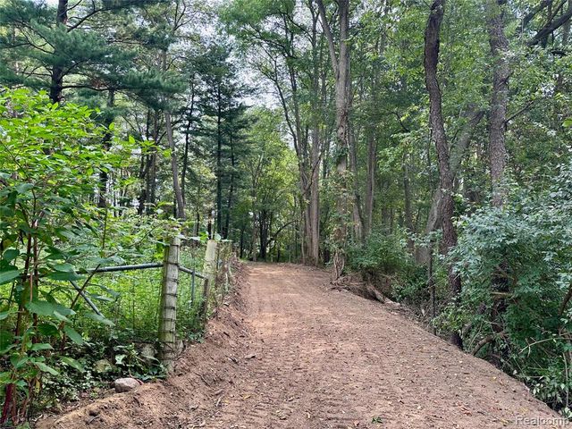 0 Latson Road, Howell, MI 48843