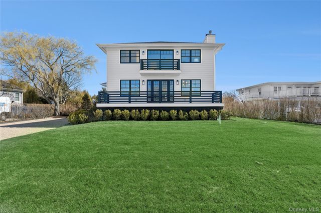 54 Library Avenue, Westhampton Beach, NY 11978