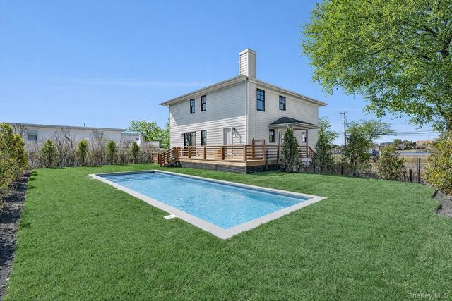 54 Library Avenue, Westhampton Beach, NY 11978