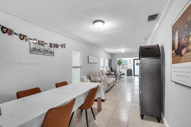 930 NE 132nd St, North Miami, FL 33161