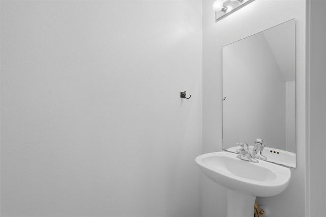 1710 Tornado, Houston, TX 77091