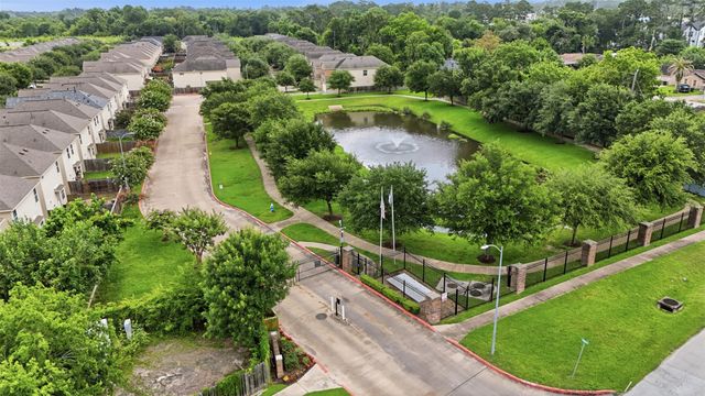 1710 Tornado, Houston, TX 77091