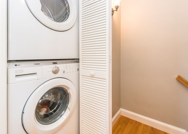 32 Cutter St 1, Waltham, MA 02453