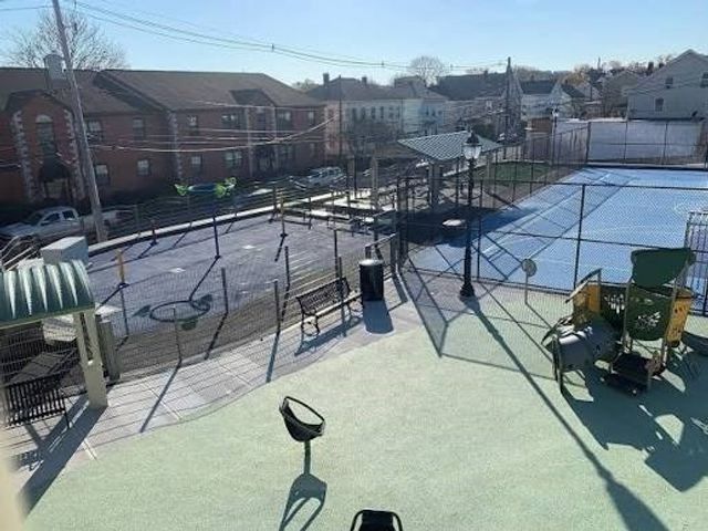 32 Cutter St 1, Waltham, MA 02453
