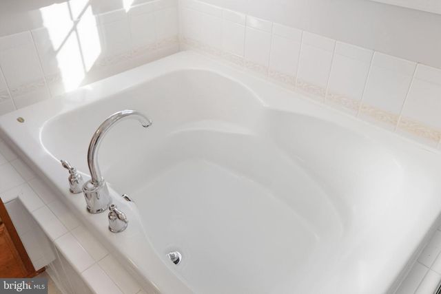 7996 RESERVE WAY, Vienna, VA 22182