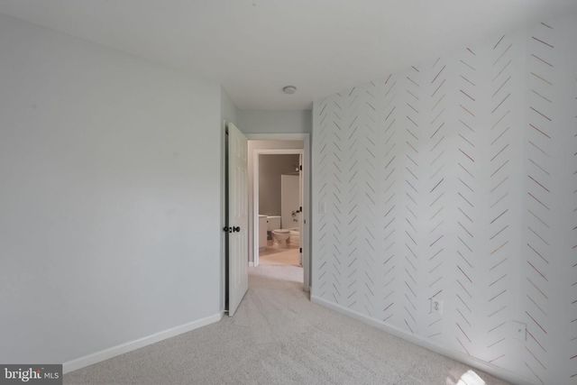 5013 WAPLE LN, Alexandria, VA 22304