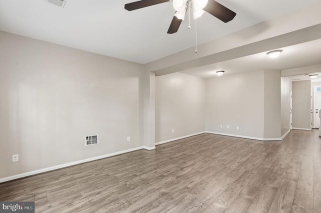5013 WAPLE LN, Alexandria, VA 22304