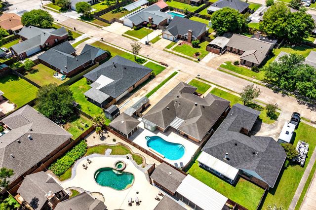 103 Raywood Dr, Houma, LA 70360