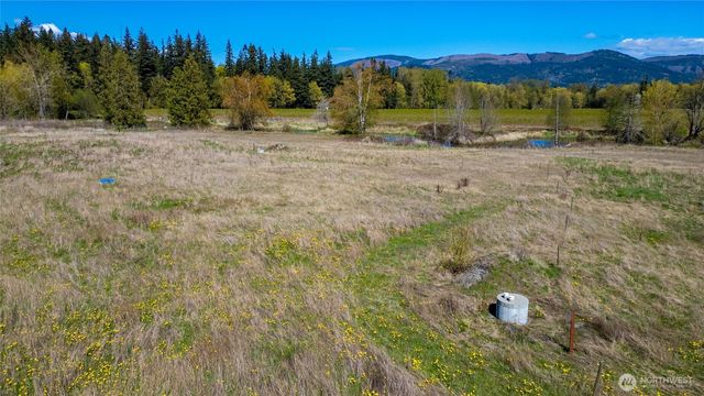 5528 Sand Rd, Bellingham, WA 98226
