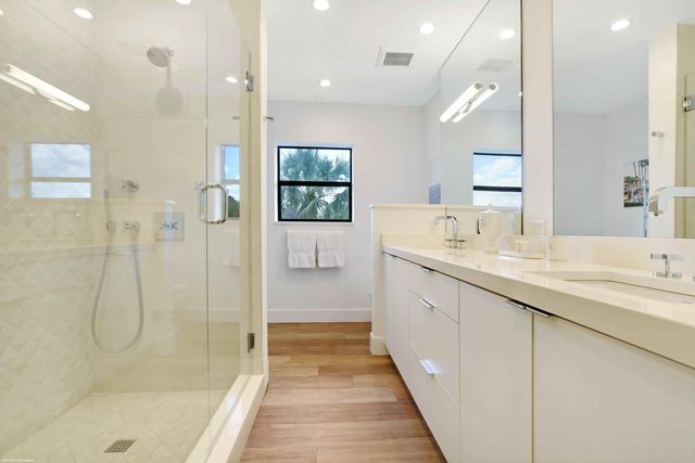 2770 Polo Island Drive B301, Wellington, FL 33414