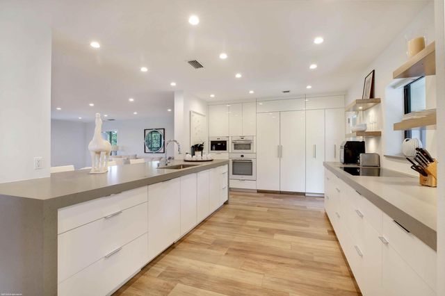 2770 Polo Island Drive B301, Wellington, FL 33414