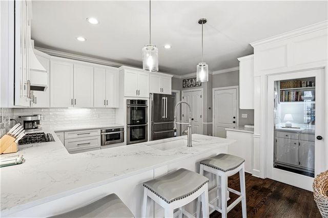 215 Woodchase Close NE, Atlanta, GA 30319