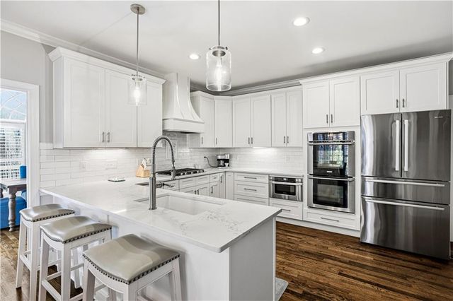 215 Woodchase Close NE, Atlanta, GA 30319