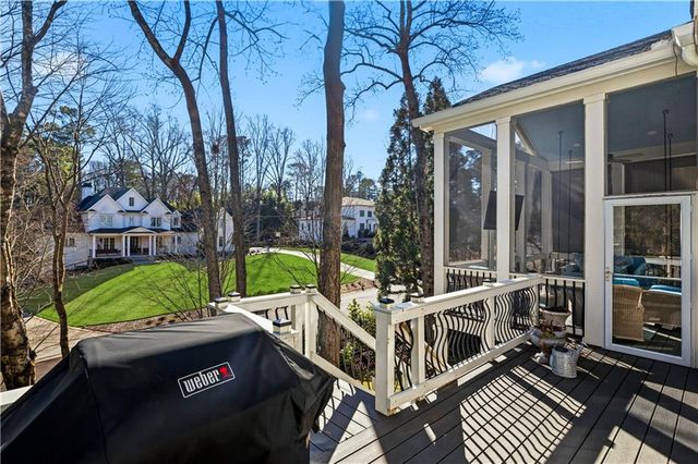 215 Woodchase Close NE, Atlanta, GA 30319