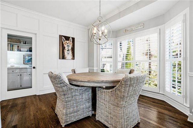 215 Woodchase Close NE, Atlanta, GA 30319