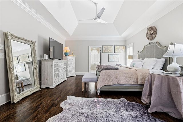 215 Woodchase Close NE, Atlanta, GA 30319