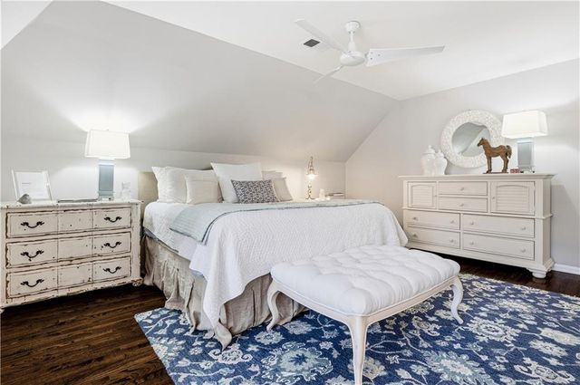 215 Woodchase Close NE, Atlanta, GA 30319