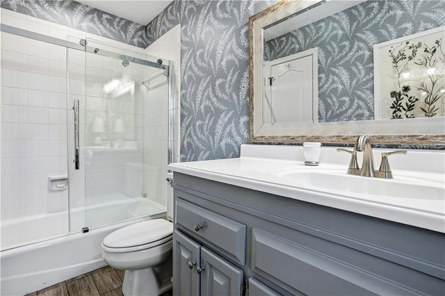 215 Woodchase Close NE, Atlanta, GA 30319