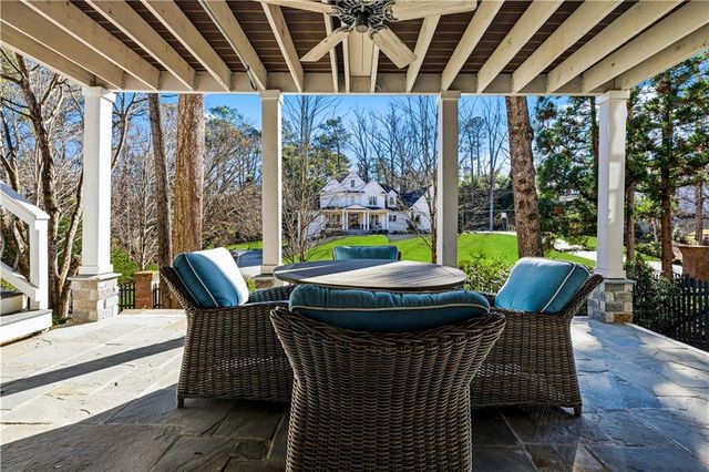 215 Woodchase Close NE, Atlanta, GA 30319