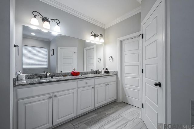 10396 Grand Plaza Dr, Denham Springs, LA 70726