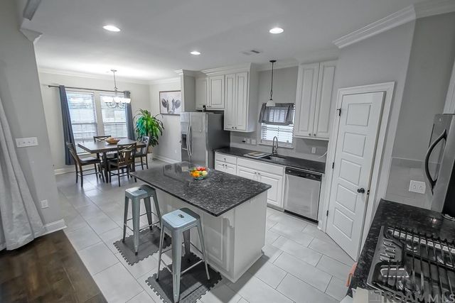 10396 Grand Plaza Dr, Denham Springs, LA 70726