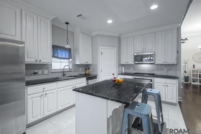 10396 Grand Plaza Dr, Denham Springs, LA 70726