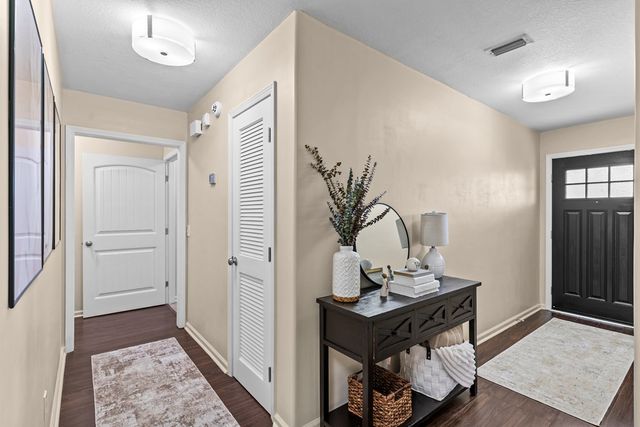 301 Shelby Lane, Dothan, AL 36301