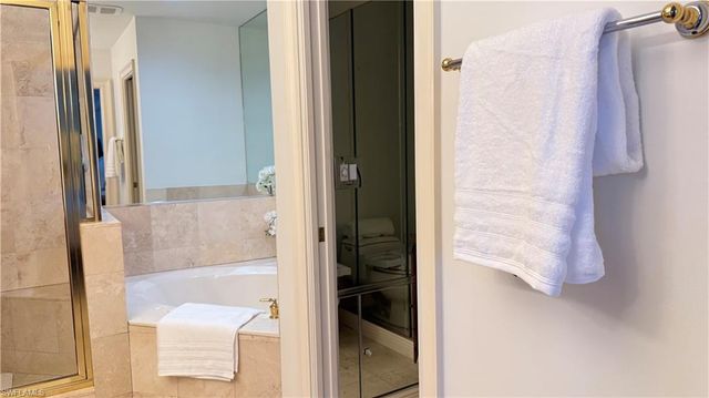 391 4th ST S 401, Naples, FL 34102