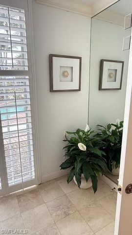 391 4th ST S 401, Naples, FL 34102