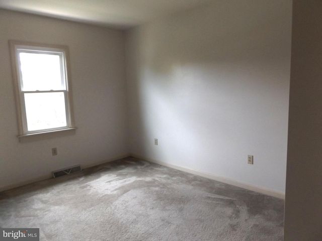 235 LANDIS DRIVE, Lancaster, PA 17602