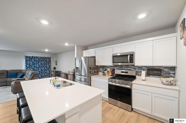 12650 S 205th Street, Gretna, NE 68028