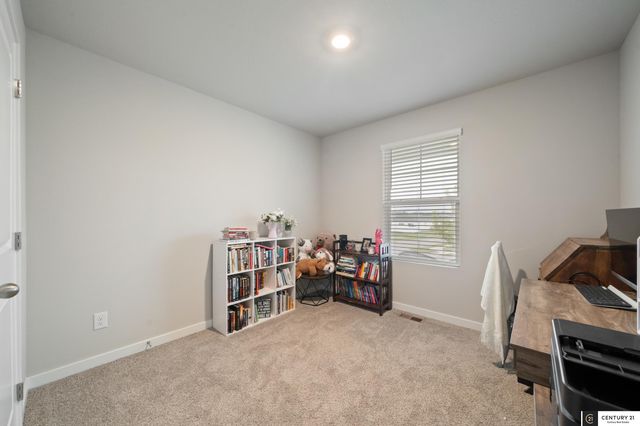 12650 S 205th Street, Gretna, NE 68028