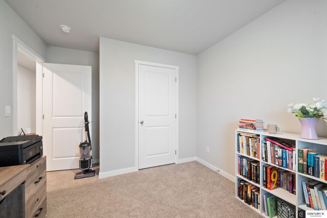 12650 S 205th Street, Gretna, NE 68028