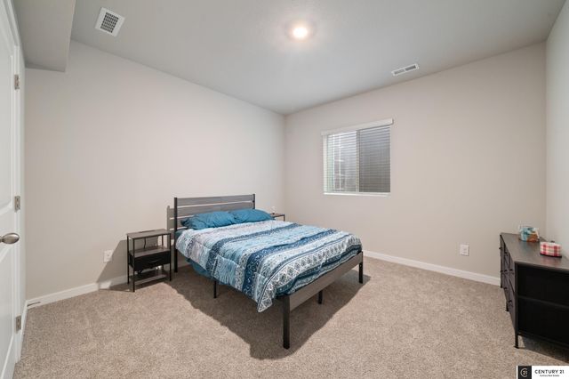 12650 S 205th Street, Gretna, NE 68028