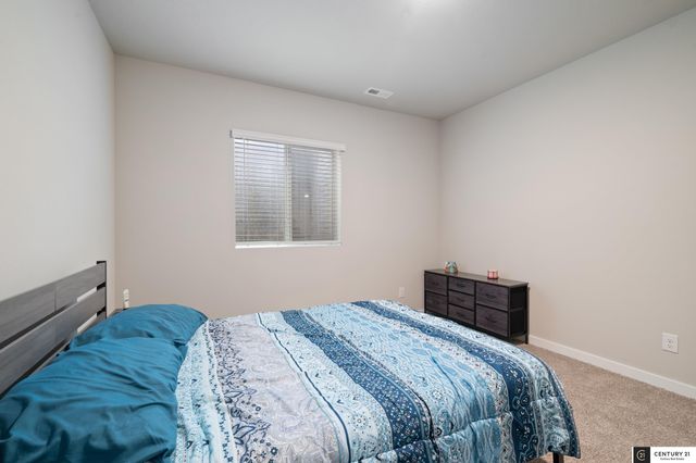 12650 S 205th Street, Gretna, NE 68028