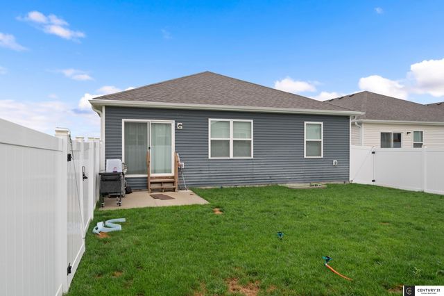 12650 S 205th Street, Gretna, NE 68028