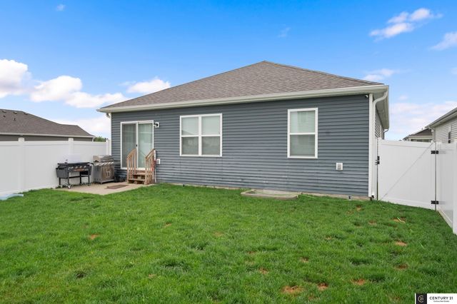 12650 S 205th Street, Gretna, NE 68028
