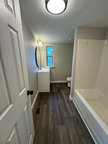 1201 N Rusk Street, Weatherford, TX 76086