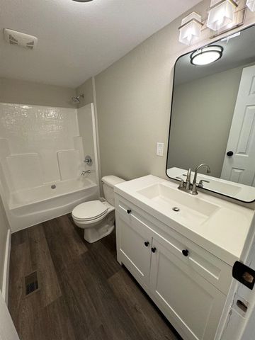 1201 N Rusk Street, Weatherford, TX 76086