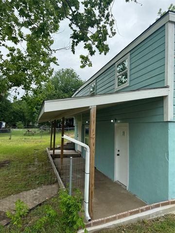 1201 N Rusk Street, Weatherford, TX 76086