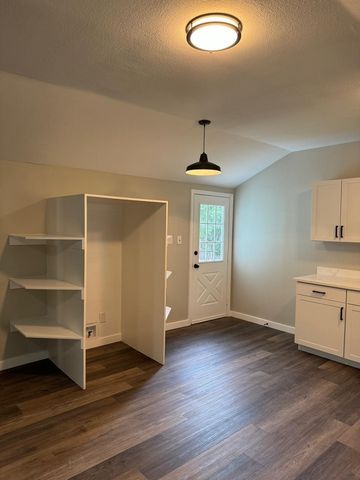 1201 N Rusk Street, Weatherford, TX 76086