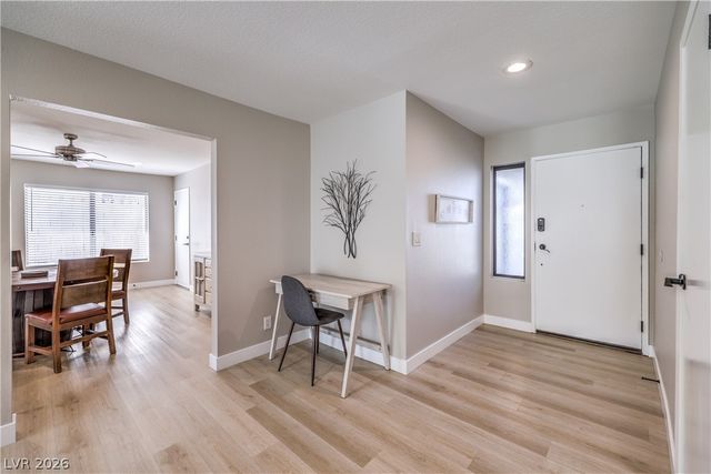 6931 Wedgewood Way, Las Vegas, NV 89147