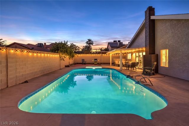 6931 Wedgewood Way, Las Vegas, NV 89147